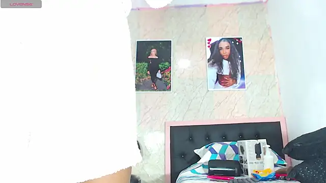 k stormi  online show from 14, 11, 2025