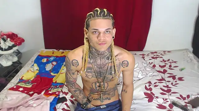 Snapshot of hot_man05 chatting on 5, 2, 2025 hot man05 online show from 5, 2, 2025