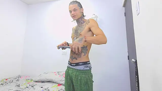 hot man05 online show from 12, 2, 2026