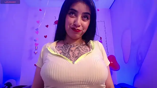 Adri Gomez  online show from 24, 2, 2025