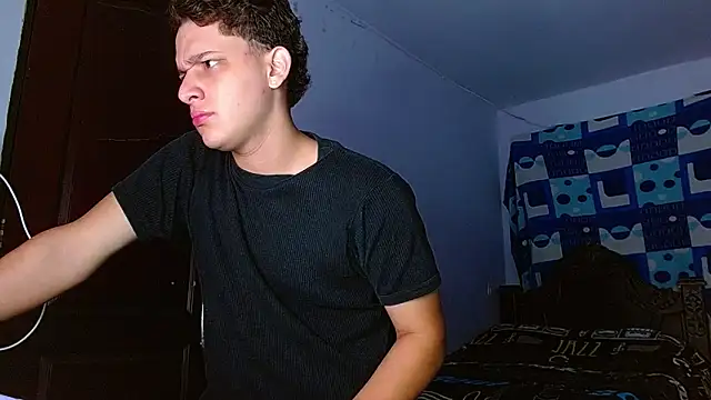 Snapshot of Thomas_May4rs chatting on 19, 11, 2025 Thomas May4rs online show from 19, 11, 2025