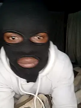 Snapshot of Velvet69 chatting on 12, 10, 2025 Velvet69 online show from 12, 10, 2025