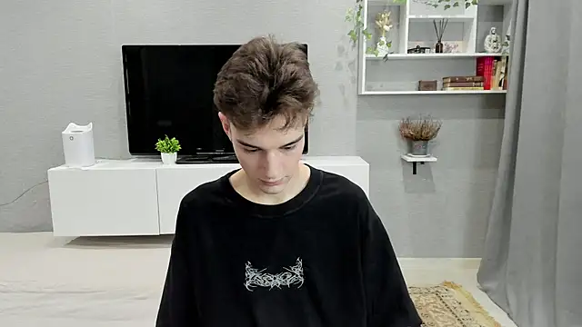 Snapshot of avegothy- chatting on 8, 2, 2025 avegothy- online show from 8, 2, 2025