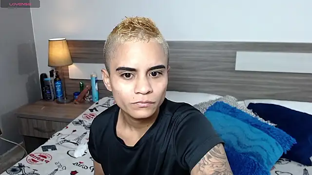 Liiamthompson online show from 16, 1, 2026