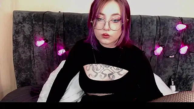 purplewitch online show from 11, 3, 2025
