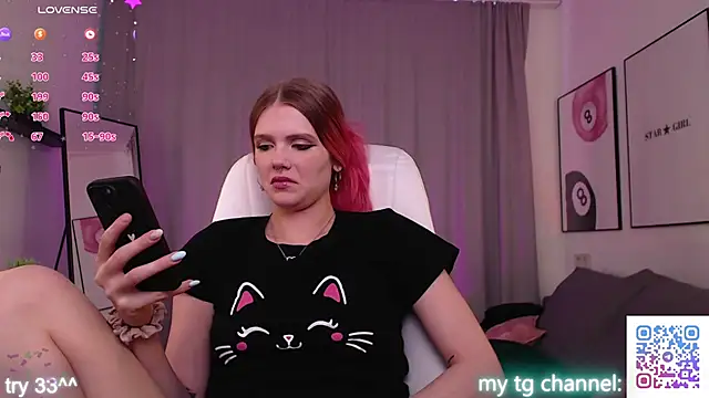 Gretchen Mol online show from 28, 2, 2026