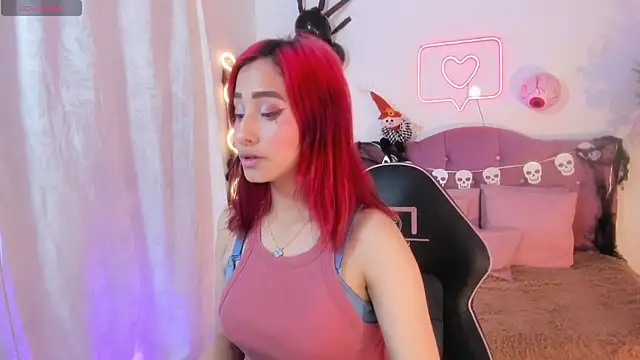 palmerfox tay online show from 2, 11, 2025