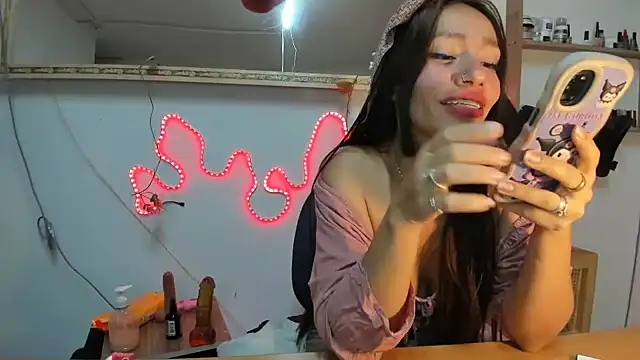 IZZY BEAUTIFUL online show from 21, 2, 2025