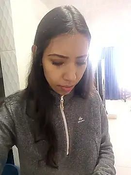 Miss veronicaa2 online show from 16, 1, 2026