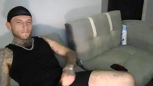 Snapshot of cruz815 chatting on 28, 11, 2025 cruz815 online show from 28, 11, 2025