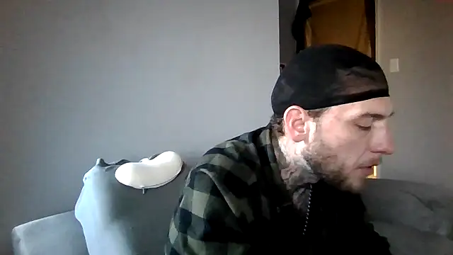 Snapshot of cruz815 chatting on 16, 12, 2025 cruz815 online show from 16, 12, 2025