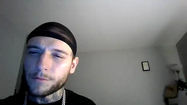 Snapshot of cruz815 chatting on 18, 12, 2025 cruz815 online show from 18, 12, 2025