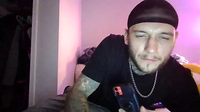 Snapshot of cruz815 chatting on 18, 12, 2025 cruz815 online show from 18, 12, 2025