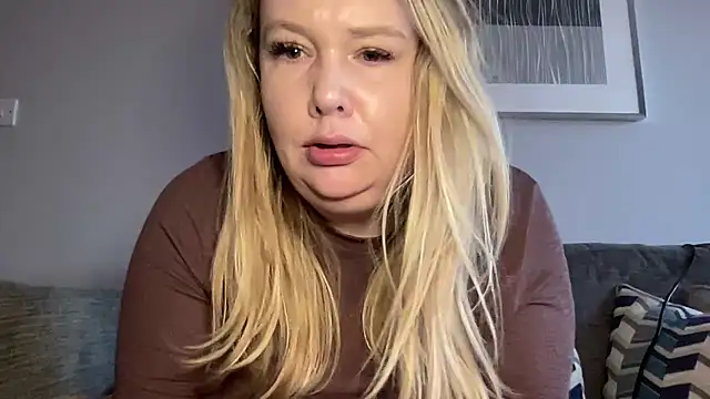 BustyHayleyUk online show from 26, 3, 2026