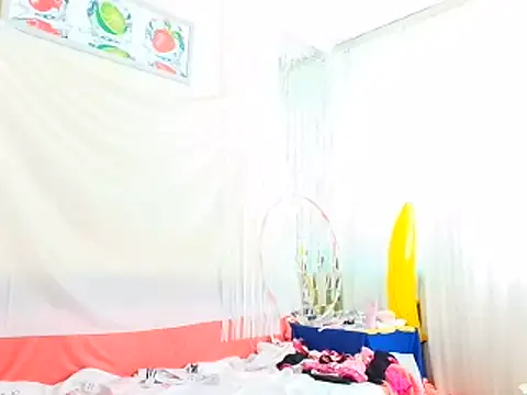 Snapshot of TwerkingCheerleader chatting on 12, 3, 2025 TwerkingCheerleader online show from 12, 3, 2025