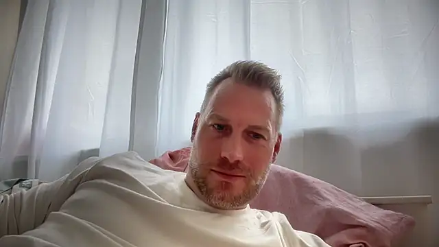 Christian87xxx online show from 1, 10, 2025