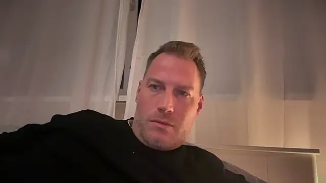 Christian87xxx online show from 3, 10, 2025