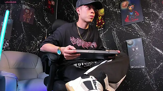 Snapshot of marcuscollins1_ chatting on 6, 2, 2025 marcuscollins1 online show from 6, 2, 2025