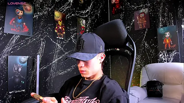 Snapshot of marcuscollins1_ chatting on 1, 3, 2025 marcuscollins1 online show from 1, 3, 2025