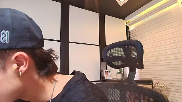 Snapshot of marcuscollins1_ chatting on 22, 3, 2025 marcuscollins1 online show from 22, 3, 2025