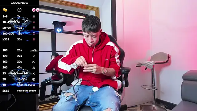 Snapshot of marcuscollins1_ chatting on 12, 9, 2025 marcuscollins1 online show from 12, 9, 2025