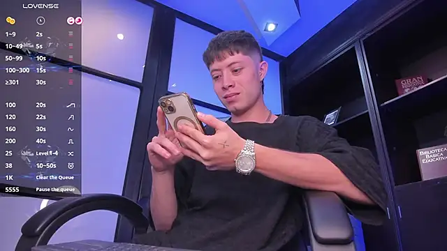 Snapshot of marcuscollins1_ chatting on 13, 10, 2025 marcuscollins1 online show from 13, 10, 2025