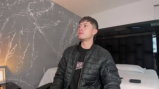 Snapshot of marcuscollins1_ chatting on 21, 10, 2025 marcuscollins1 online show from 21, 10, 2025