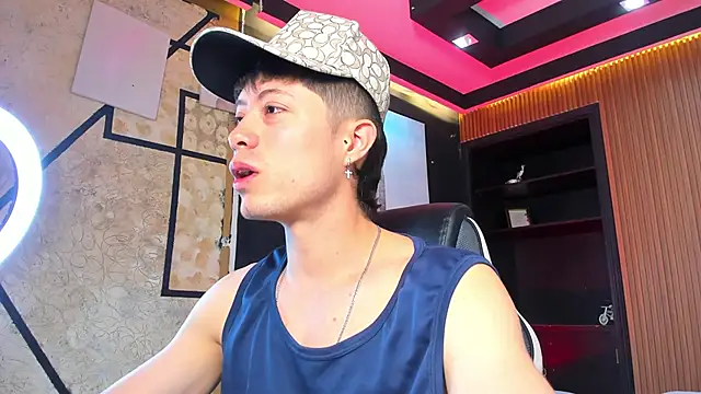 Snapshot of marcuscollins1_ chatting on 1, 12, 2025 marcuscollins1 online show from 1, 12, 2025