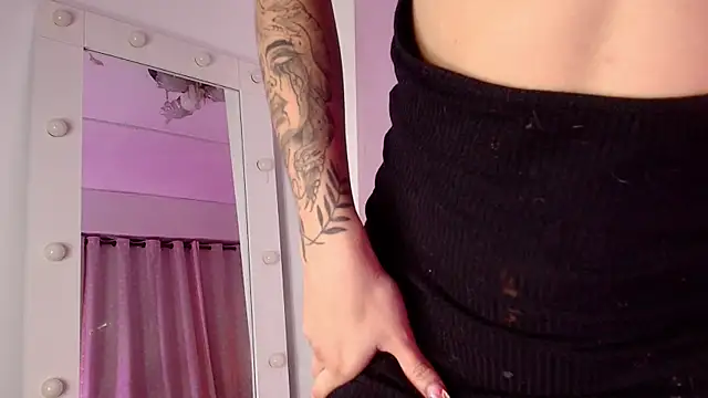 Snapshot of sara_lopee1 chatting on 15, 10, 2025 sara lopee1 online show from 15, 10, 2025