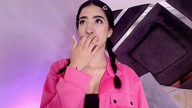 Snapshot of sara_lopee1 chatting on 30, 10, 2025 sara lopee1 online show from 30, 10, 2025