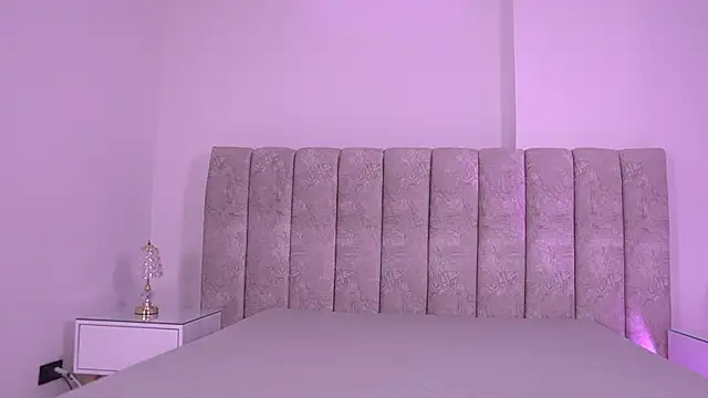 Snapshot of sara_lopee1 chatting on 19, 11, 2025 sara lopee1 online show from 19, 11, 2025