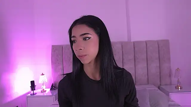 Snapshot of sara_lopee1 chatting on 21, 11, 2025 sara lopee1 online show from 21, 11, 2025