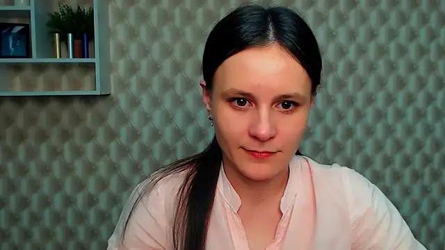 Snapshot of ValeriaHeart_ chatting on 28, 2, 2025 ValeriaHeart online show from 28, 2, 2025