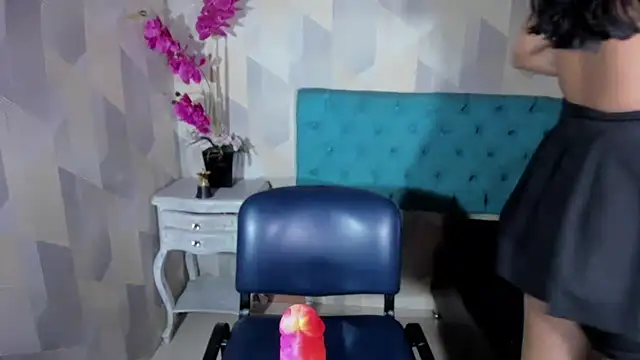 ScarletKray online show from 4, 10, 2025