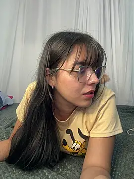 Snapshot of megan_cl chatting on 27, 2, 2025 megan cl online show from 27, 2, 2025