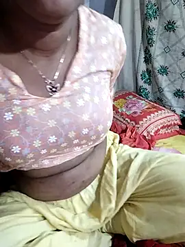 Snapshot of monekhan123 chatting on 5, 2, 2025 monekhan123 online show from 5, 2, 2025