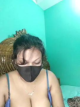 Snapshot of monekhan123 chatting on 10, 10, 2025 monekhan123 online show from 10, 10, 2025