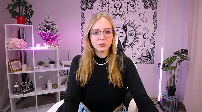 VeronicaAndersen online show from 13, 2, 2025