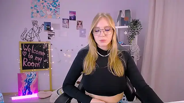 VeronicaAndersen online show from 19, 2, 2025
