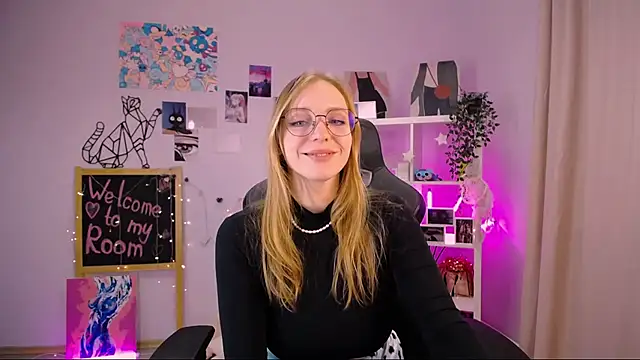 VeronicaAndersen online show from 24, 2, 2025
