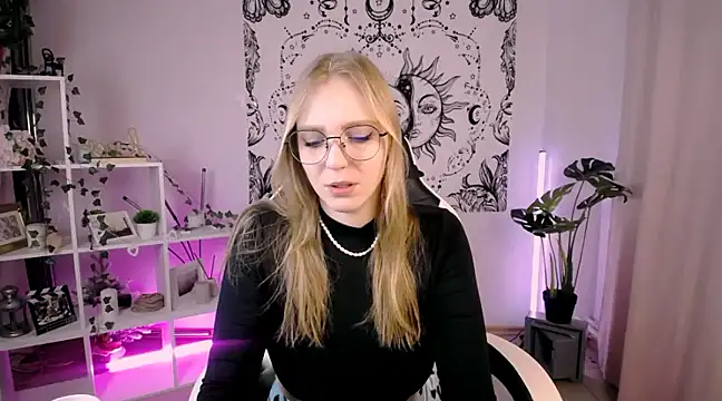VeronicaAndersen online show from 27, 2, 2025