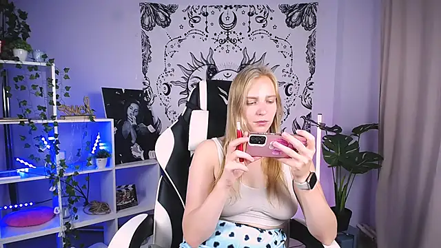 VeronicaAndersen online show from 18, 9, 2025