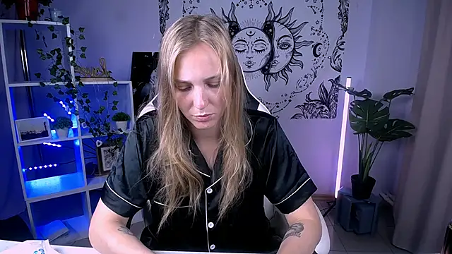 VeronicaAndersen online show from 2, 10, 2025