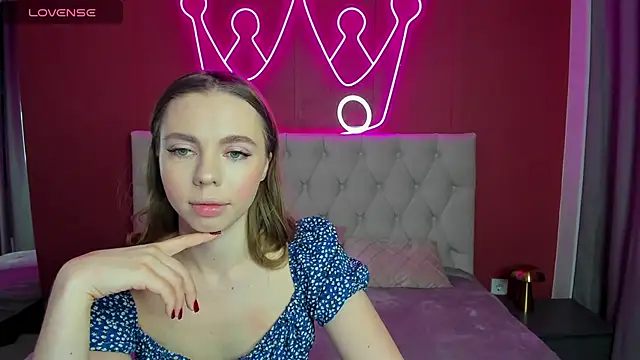 TessaAdorable online show from 10, 3, 2025
