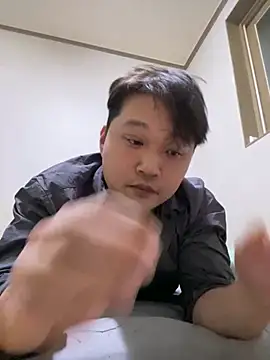 offwhite777 online show from 24, 2, 2025