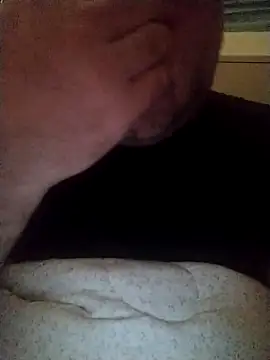 Snapshot of NAvoglia chatting on 14, 11, 2025 NAvoglia online show from 14, 11, 2025