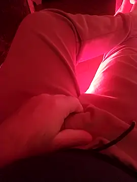 Snapshot of NAvoglia chatting on 22, 11, 2025 NAvoglia online show from 22, 11, 2025