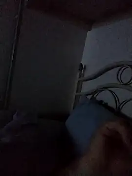 Snapshot of NAvoglia chatting on 24, 11, 2025 NAvoglia online show from 24, 11, 2025