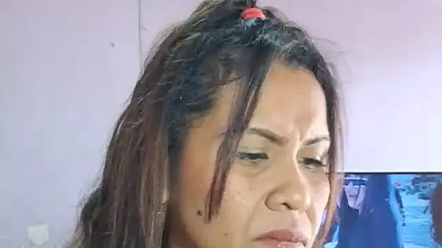 kyliebigboobs online show from 2, 10, 2025