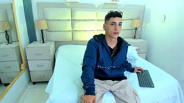 JhoanLeandro online show from 5, 3, 2025